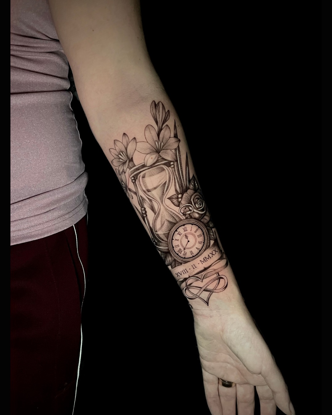 Tatuaj portofoliu https://cdn.213tattoo.ro/17.jpeg