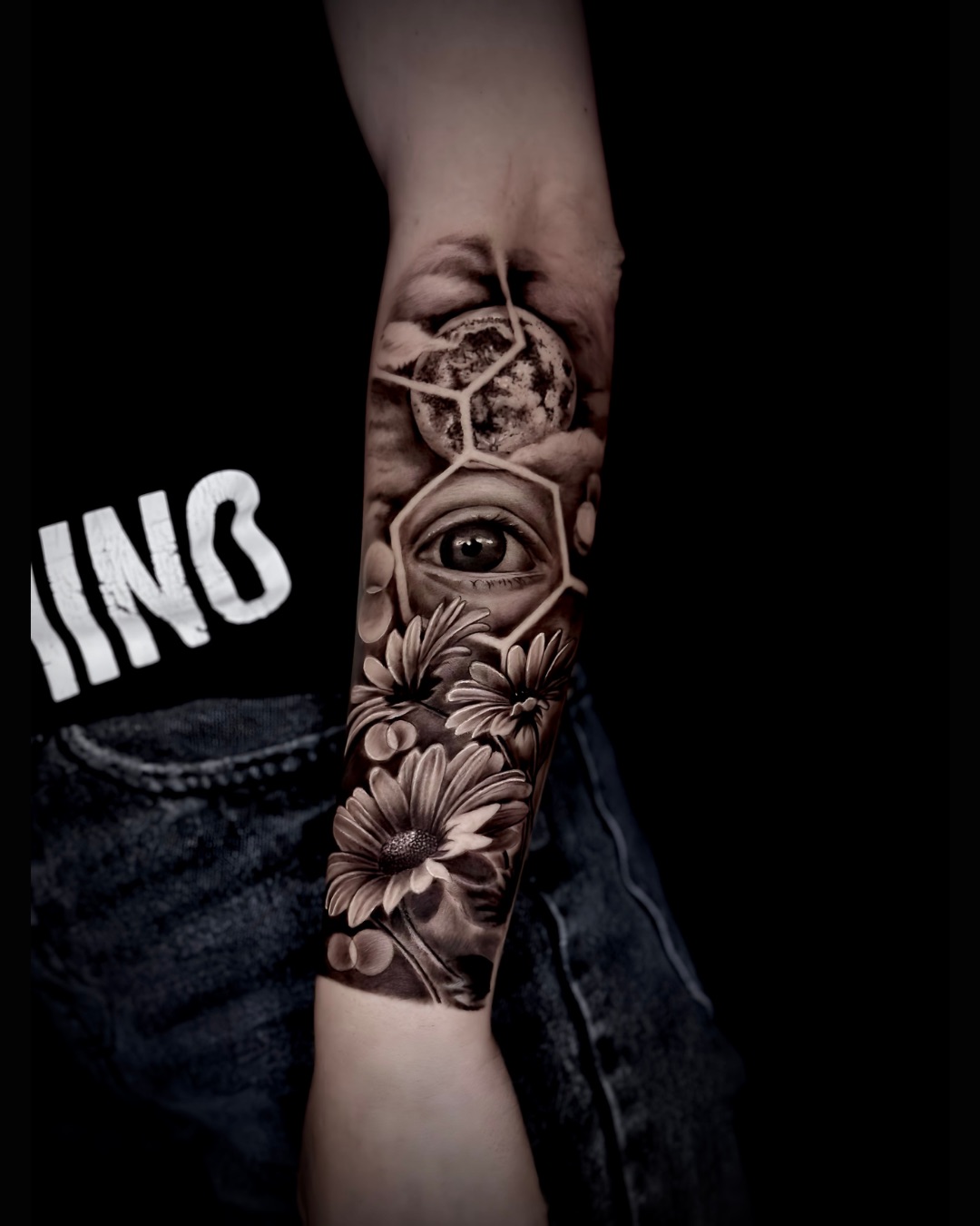Tatuaj portofoliu https://cdn.213tattoo.ro/36.jpeg